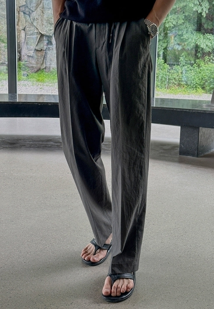 Clean Fit Relaxed Casual Trousers