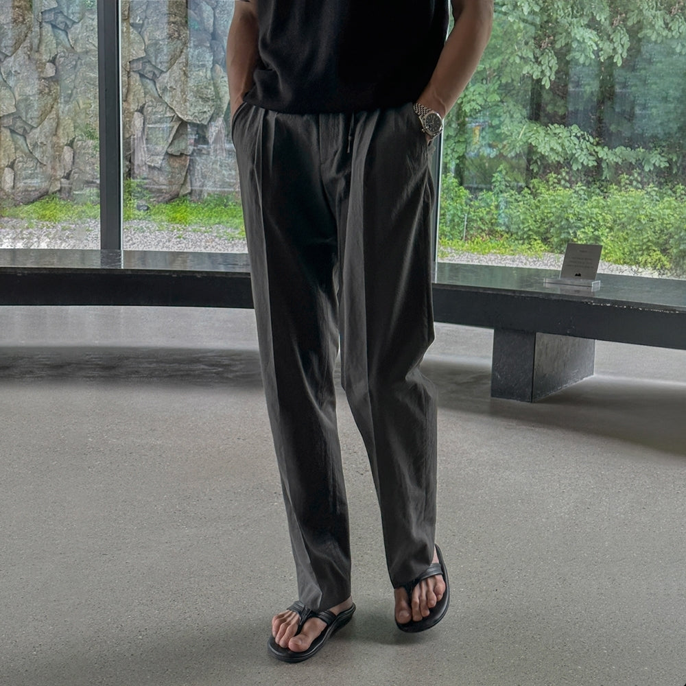 Clean Fit Relaxed Casual Trousers
