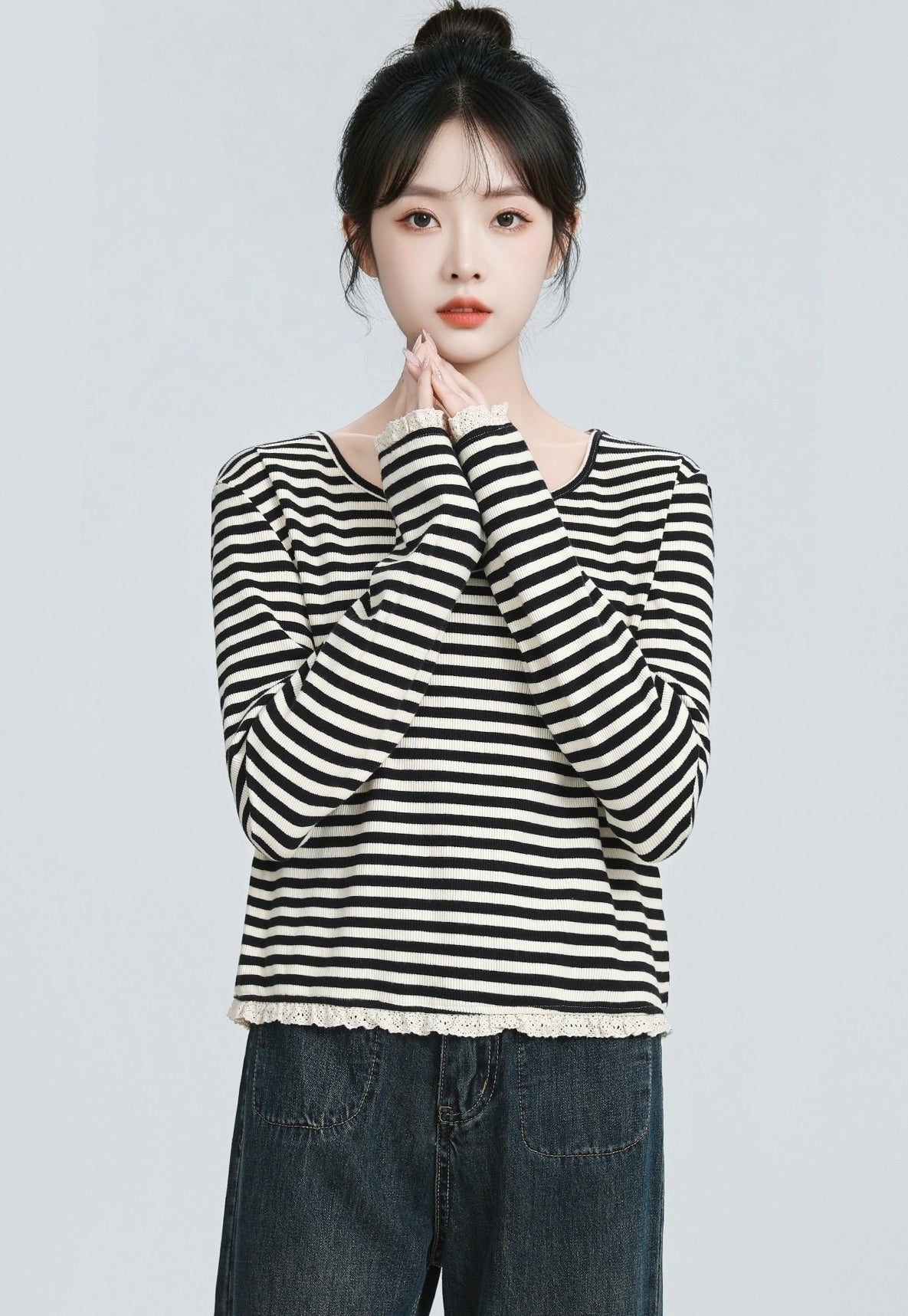 Contrast Stripe Crewneck Long Sleeve Lace Trim Top