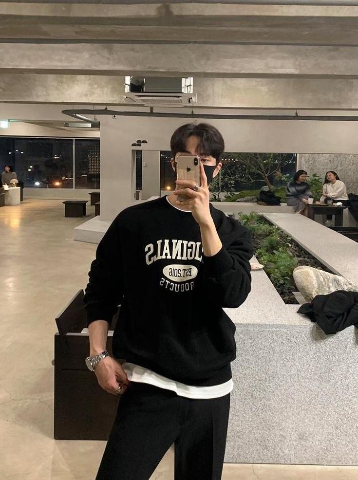 Crewneck Printed Sweatshirt
