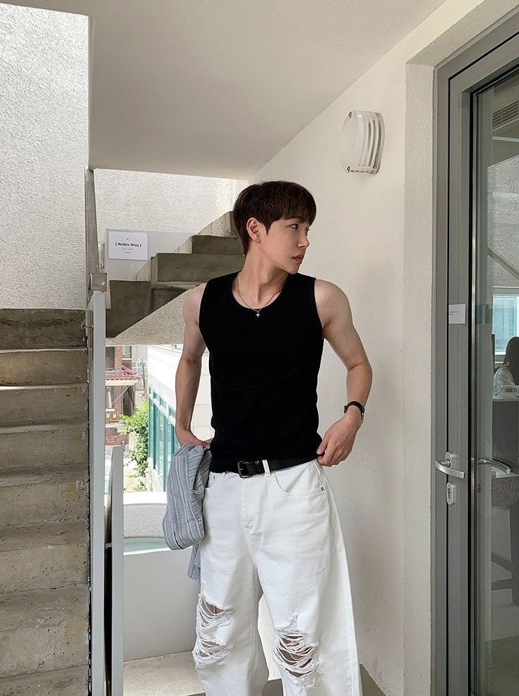 Sleeveless Athletic Fit Tank Top