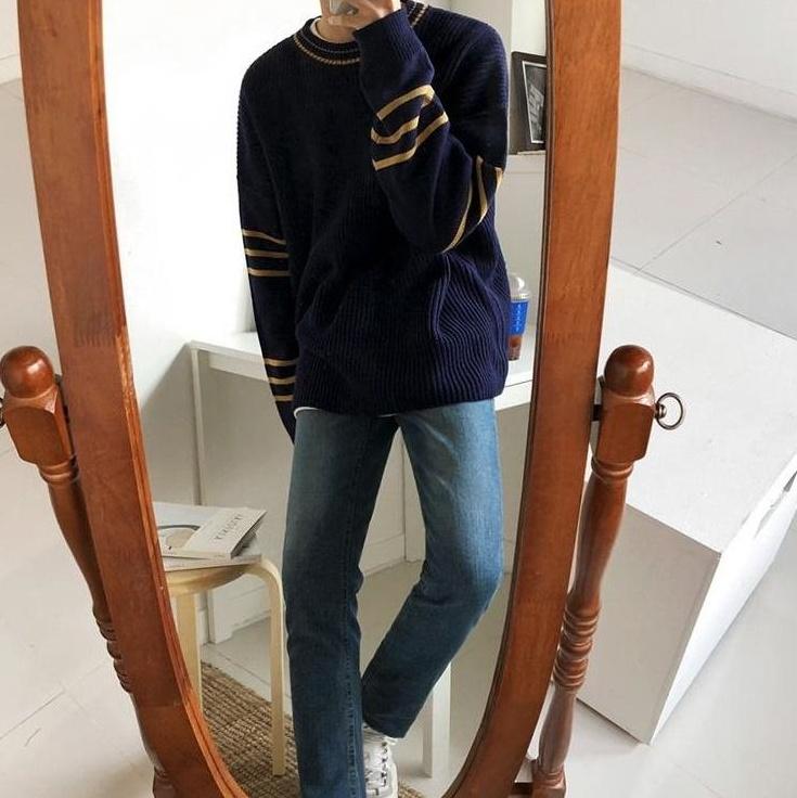 Cozy Knit Sweater In Relaxed Style