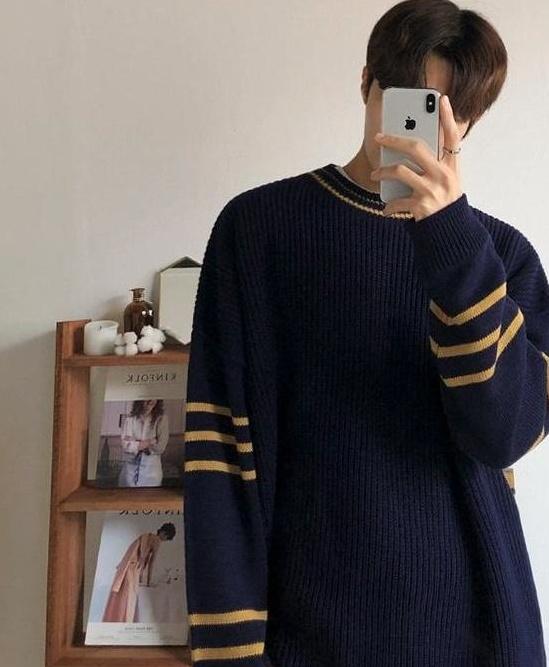 Cozy Knit Sweater In Relaxed Style