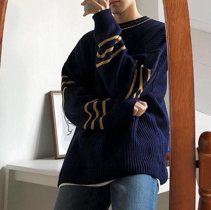 Cozy Knit Sweater In Relaxed Style