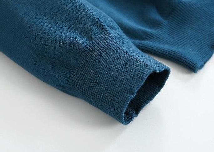 Cozy Knit Sweater In Trendy Style