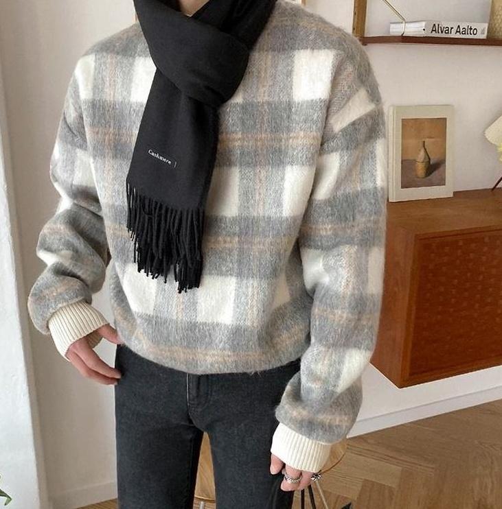 Cozy Plaid Fleece Sweatshirt