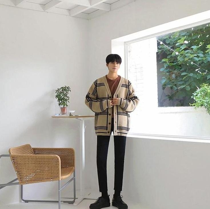 Cozy Plaid Knit Cardigan Sweater