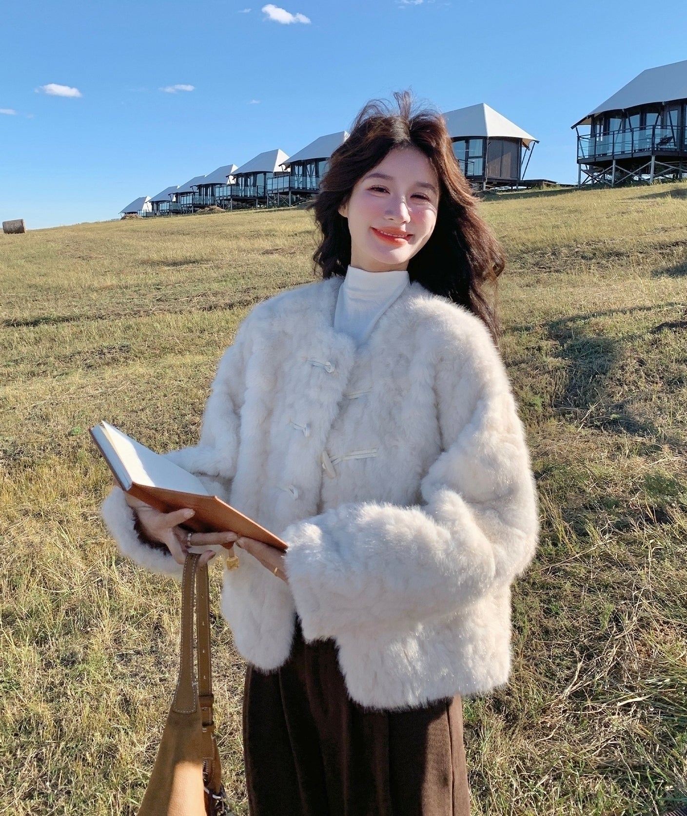 Eco Friendly Faux Fur Cozy Slim Fit Jacket Ivory