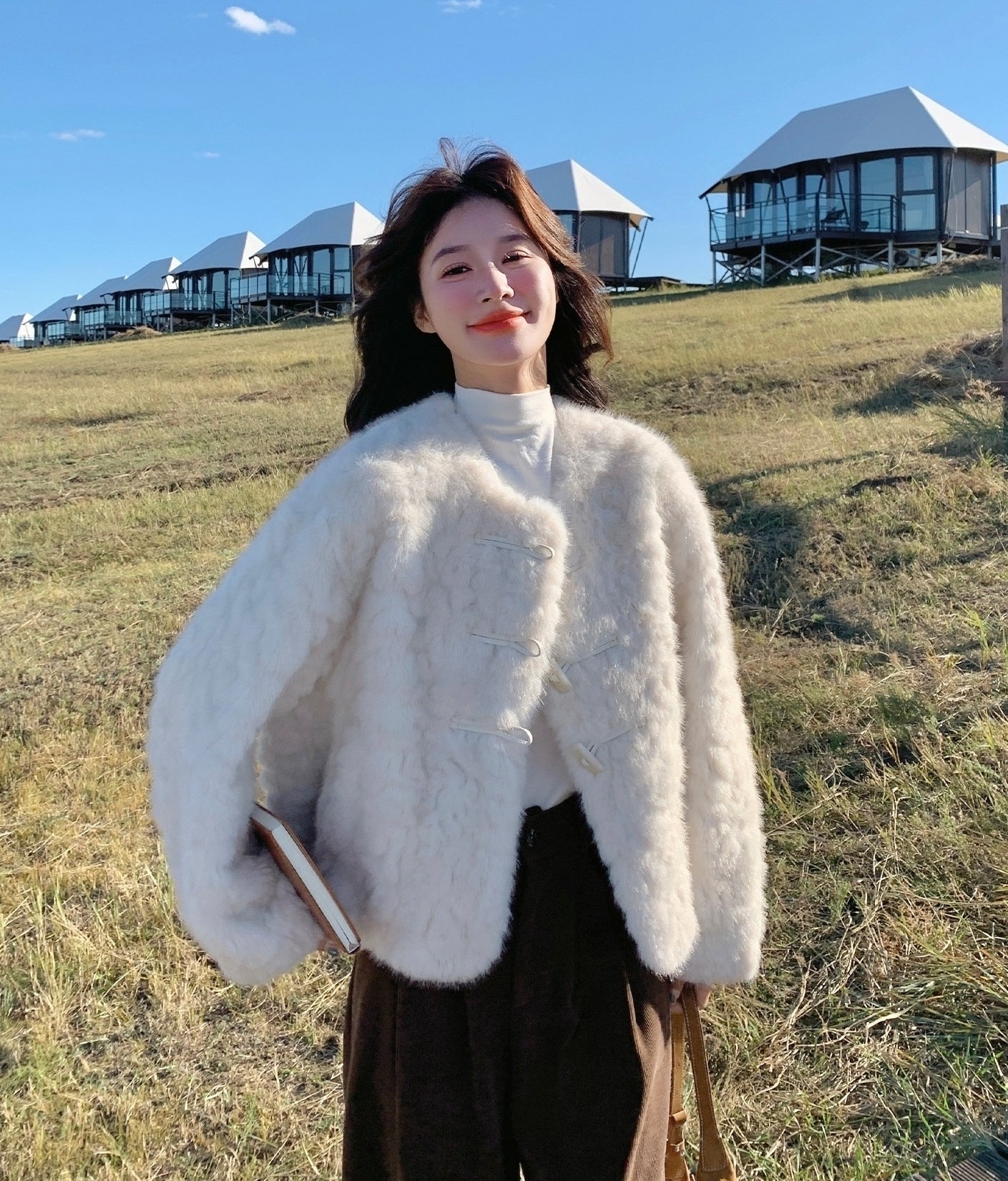Eco Friendly Faux Fur Cozy Slim Fit Jacket Ivory