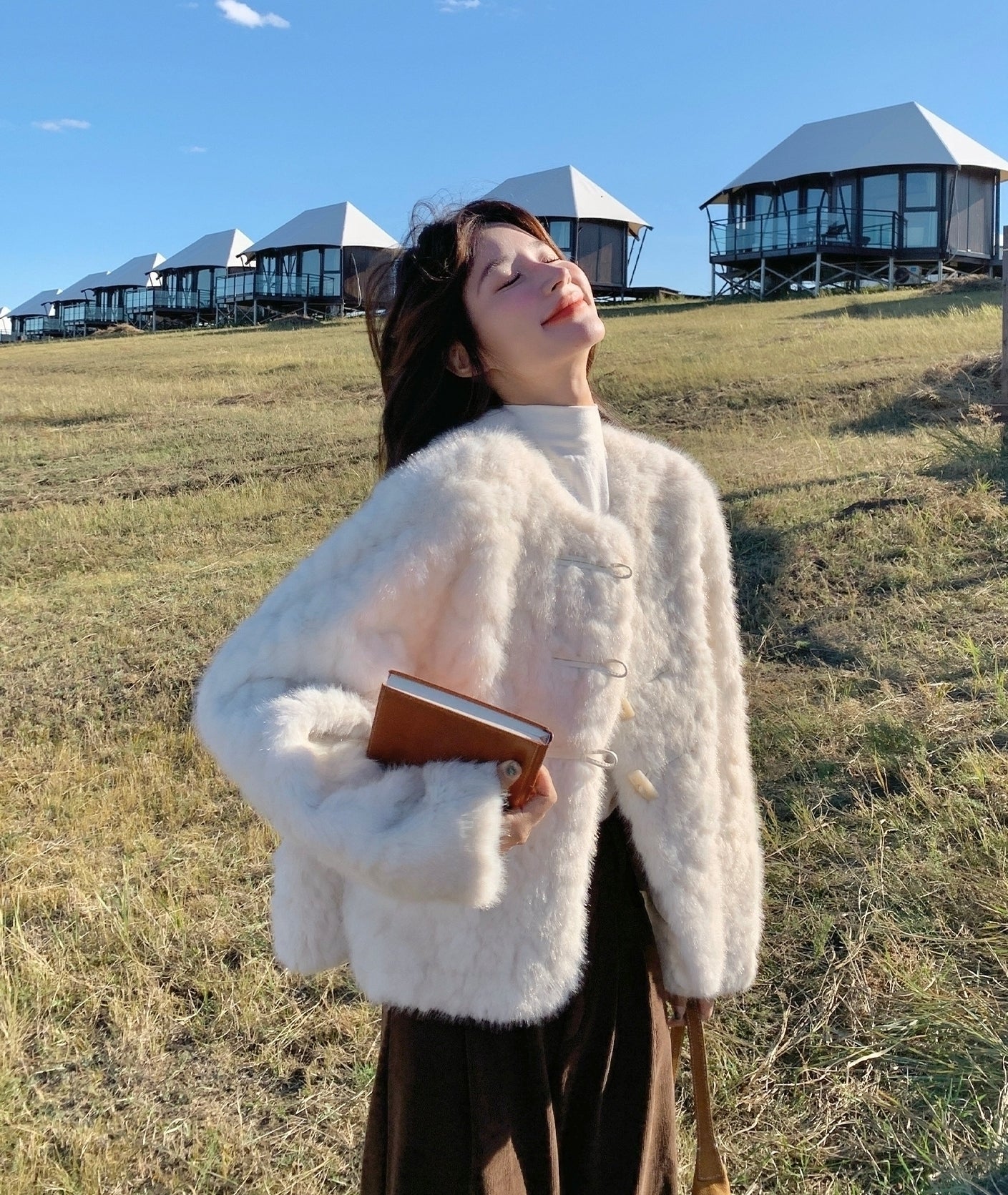 Eco Friendly Faux Fur Cozy Slim Fit Jacket Ivory