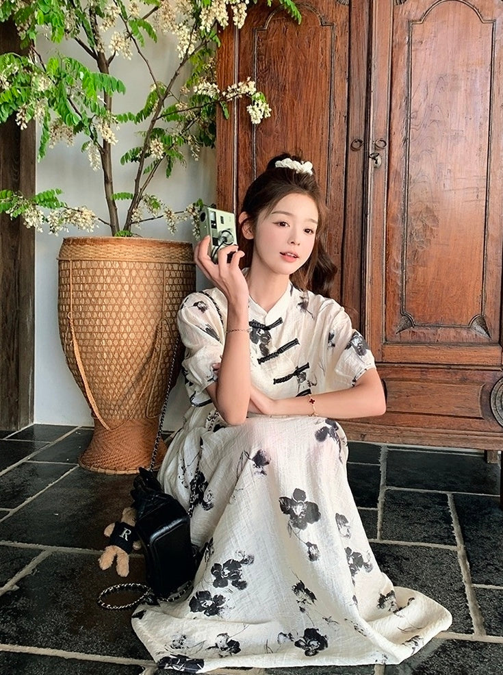 Elegant Floral Vintage Style Midi Dress