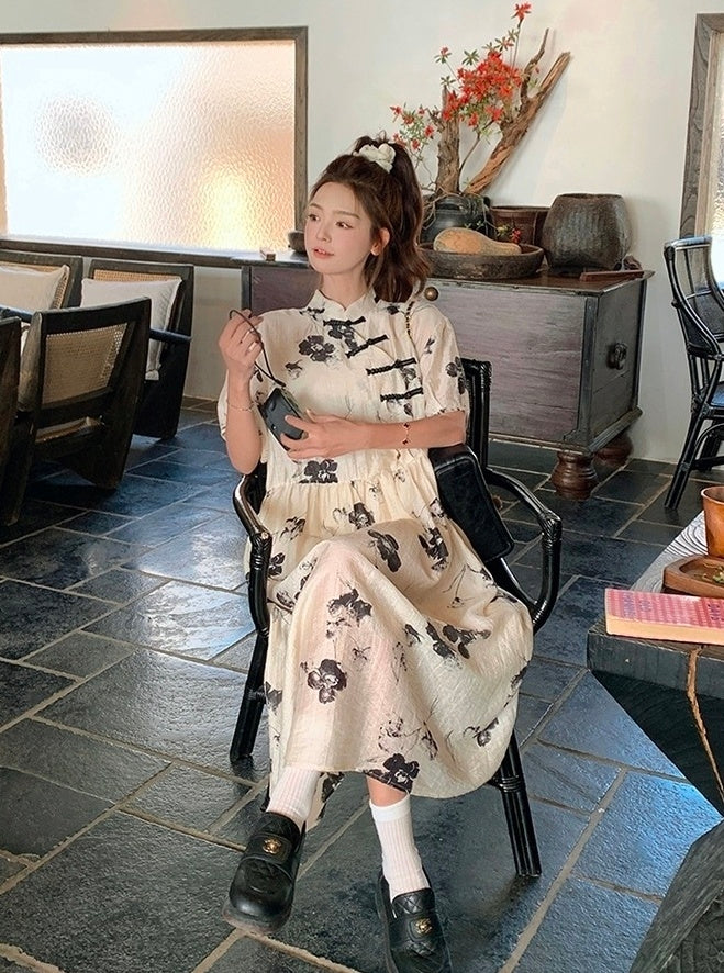 Elegant Floral Vintage Style Midi Dress