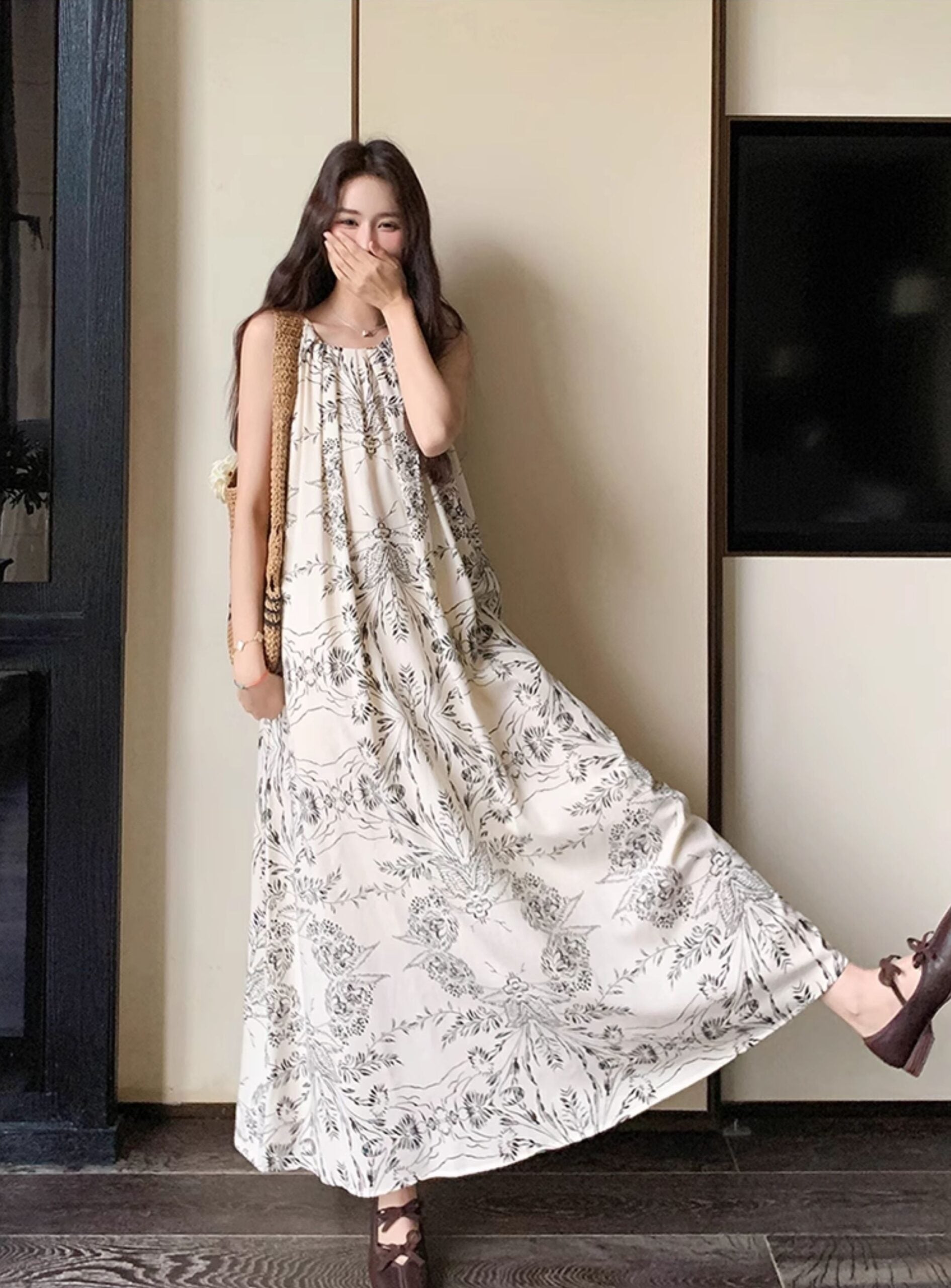 Elegant Ink Print Sleeveless Halter Dress