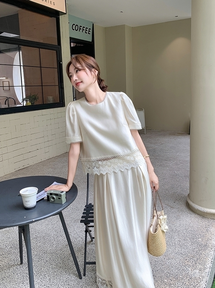 Elegant Lace Patchwork Top And Skirt Set