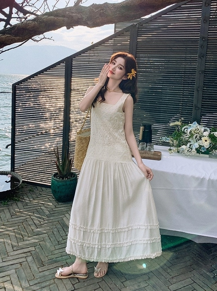 Elegant Layered Lace Vacation Maxi Dress