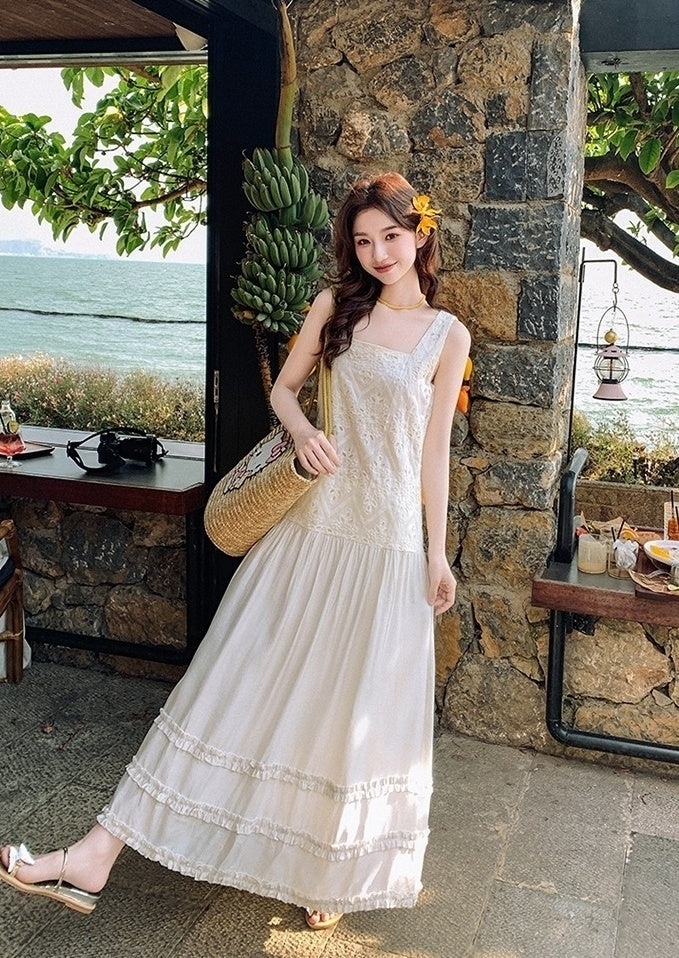 Elegant Layered Lace Vacation Maxi Dress