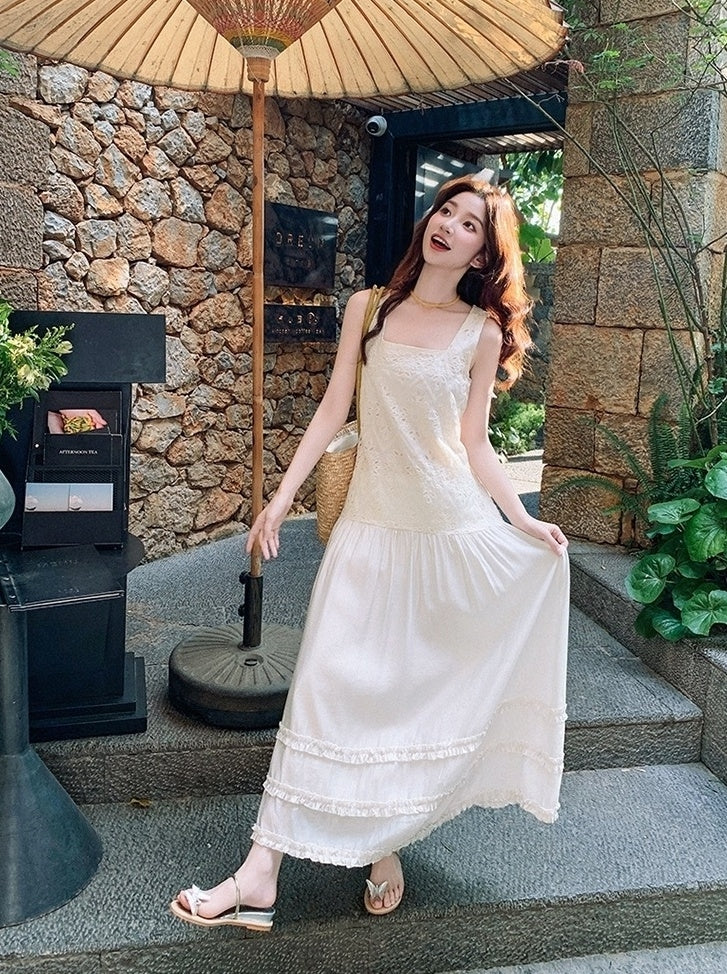 Elegant Layered Lace Vacation Maxi Dress