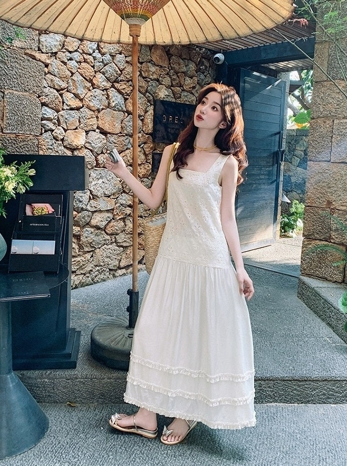 Elegant Layered Lace Vacation Maxi Dress