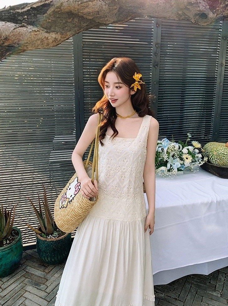 Elegant Layered Lace Vacation Maxi Dress