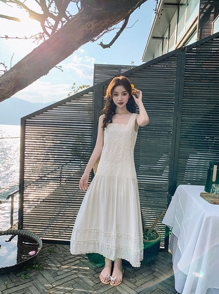 Elegant Layered Lace Vacation Maxi Dress