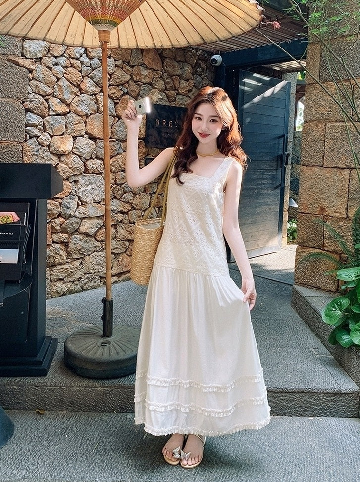 Elegant Layered Lace Vacation Maxi Dress