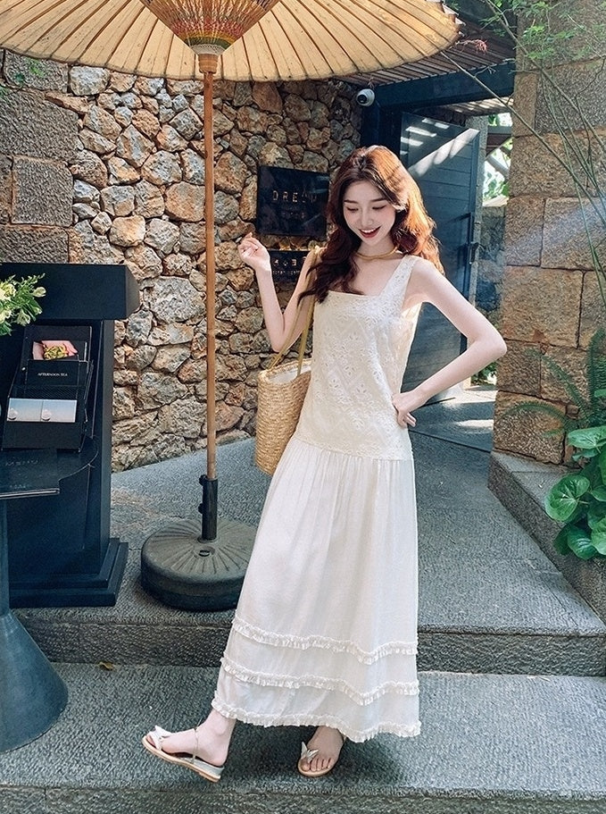 Elegant Layered Lace Vacation Maxi Dress