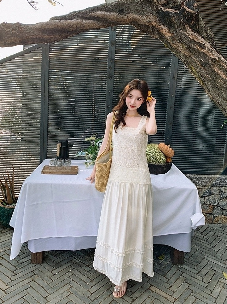 Elegant Layered Lace Vacation Maxi Dress