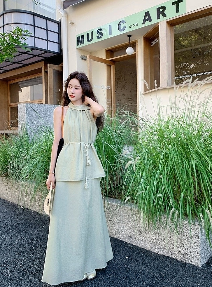 Elegant Off Shoulder Halter Top And Skirt Set