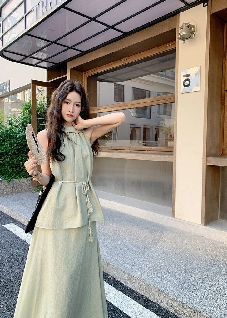 Elegant Off Shoulder Halter Top And Skirt Set