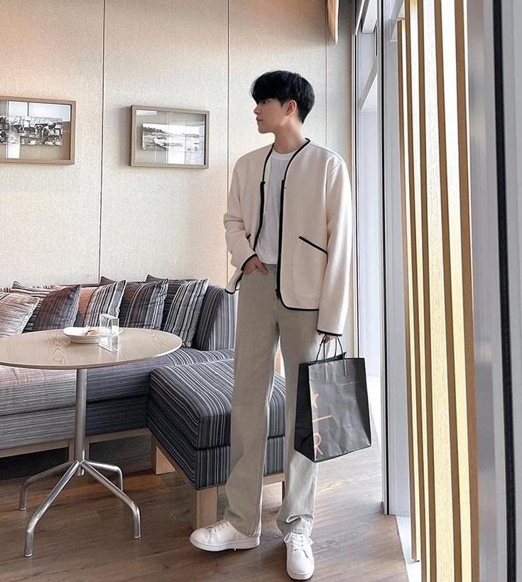 Elegant Short Casual Jacket With Premium Feel