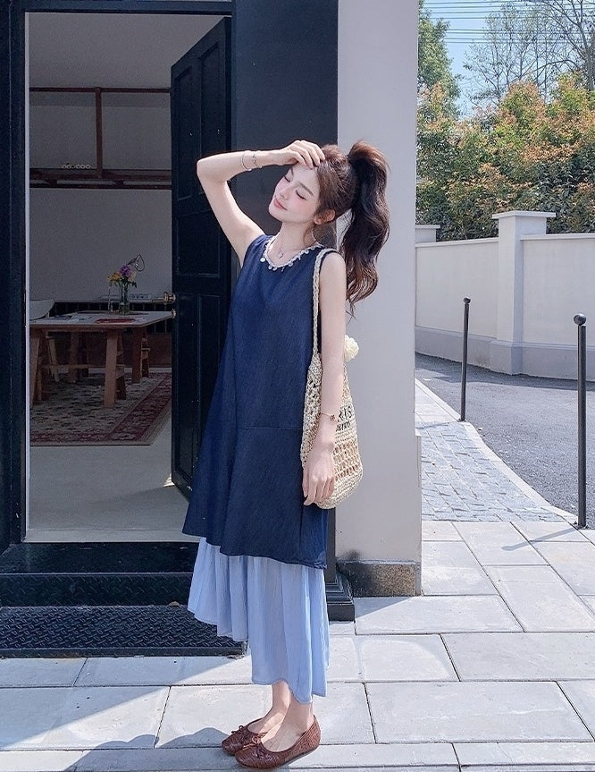Elegant Sleeveless Midi Dress