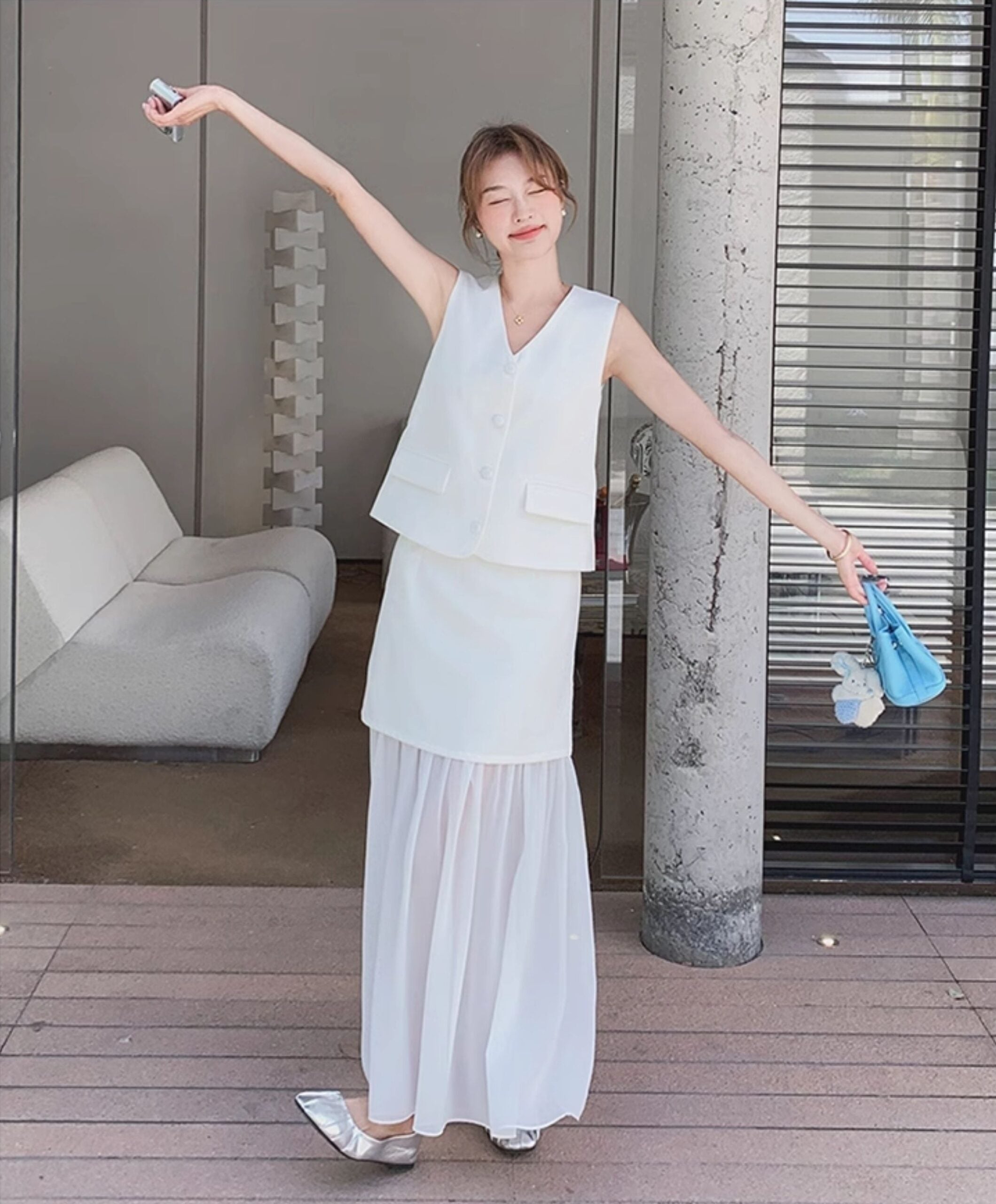 Elegant Sleeveless Vest And Skirt Set