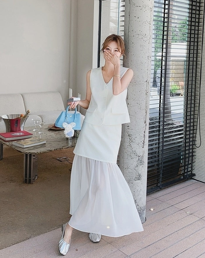 Elegant Sleeveless Vest And Skirt Set