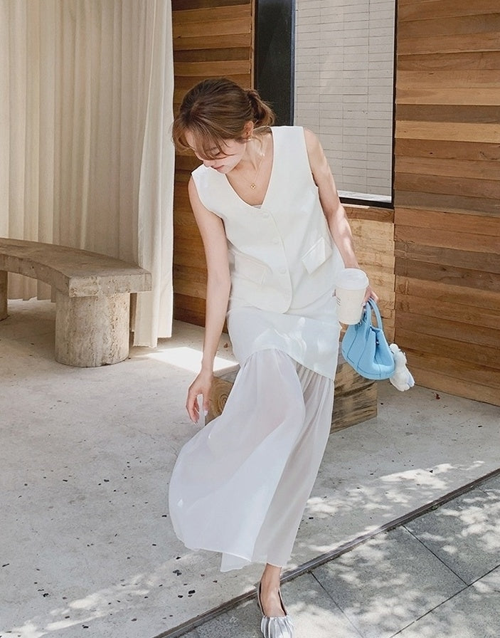 Elegant Sleeveless Vest And Skirt Set