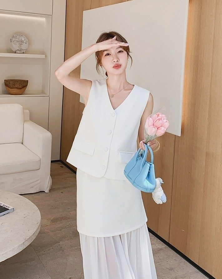 Elegant Sleeveless Vest And Skirt Set