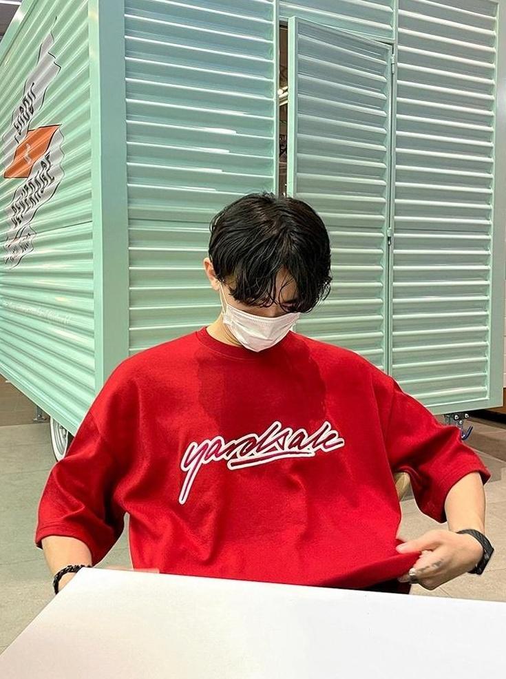 Embroidered Crewneck Tee