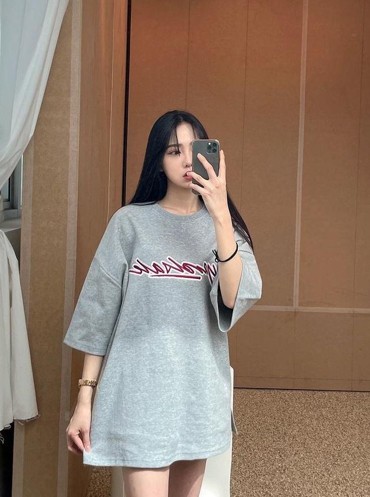 Embroidered Crewneck Tee