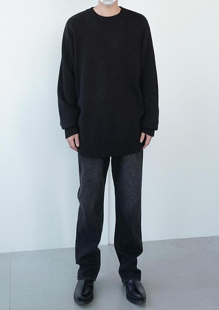 Embroidered Knit Sweater With Loose Fit Design