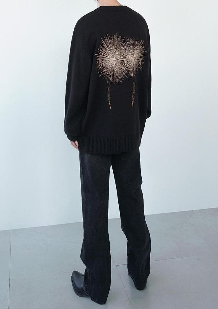 Embroidered Knit Sweater With Loose Fit Design
