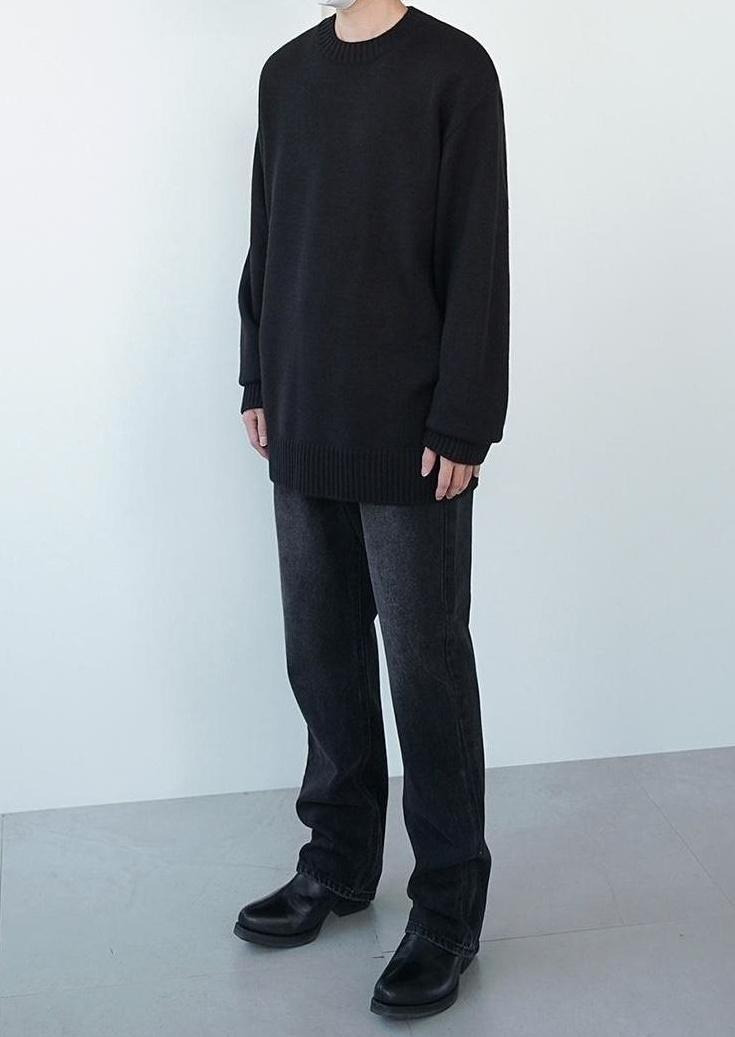 Embroidered Knit Sweater With Loose Fit Design