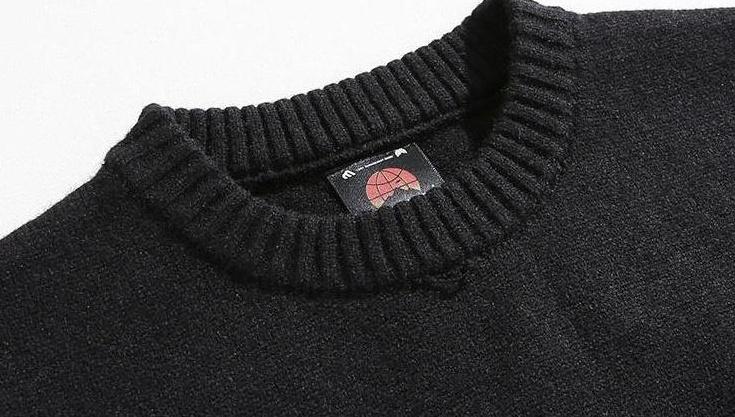 Embroidered Knit Sweater With Loose Fit Design