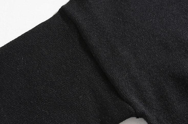 Embroidered Knit Sweater With Loose Fit Design