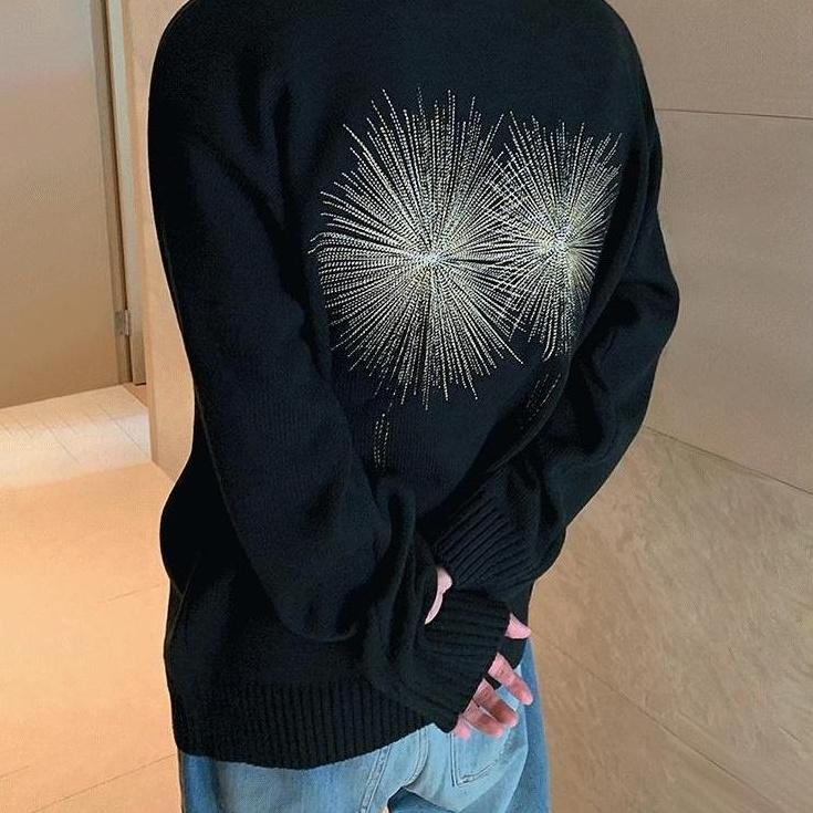 Embroidered Knit Sweater With Loose Fit Design
