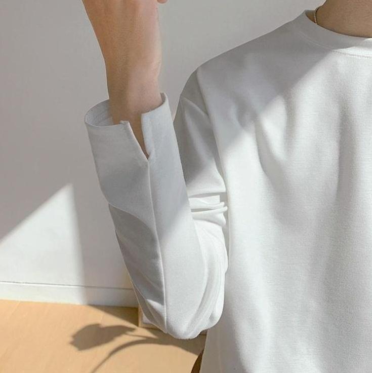 Essential Long Sleeve Tee