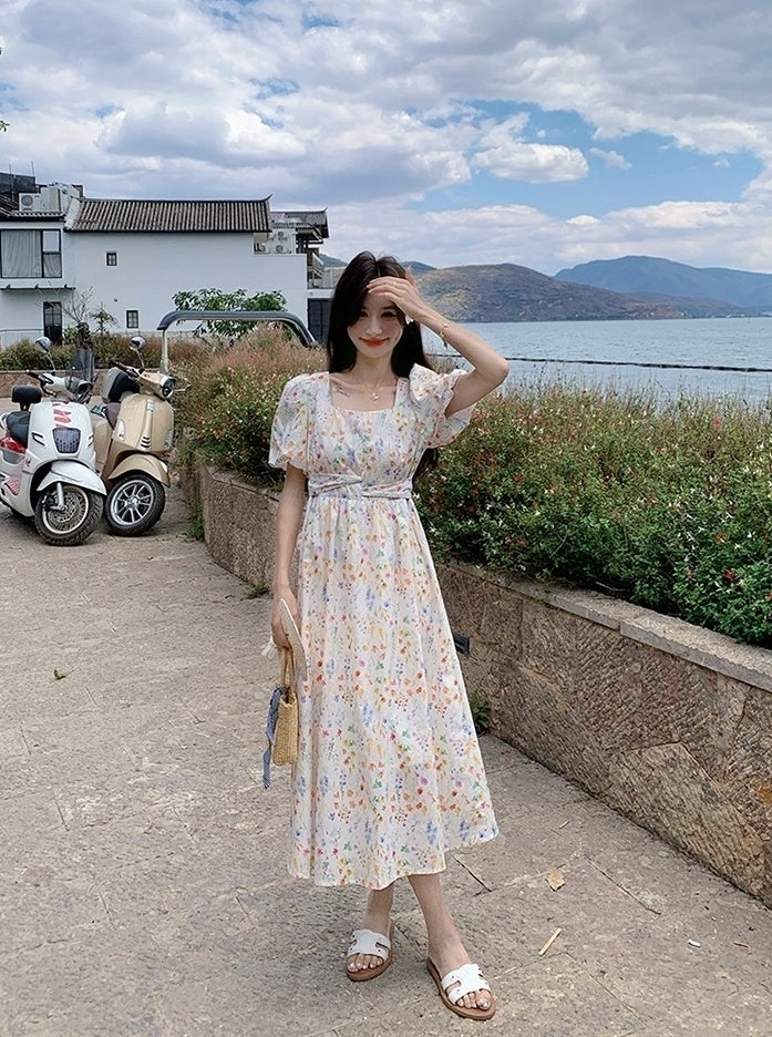 Floral Vacation Puff Sleeve Waist Slimming Dress
