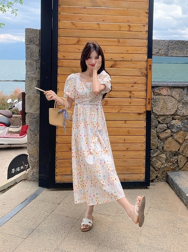 Floral Vacation Puff Sleeve Waist Slimming Dress