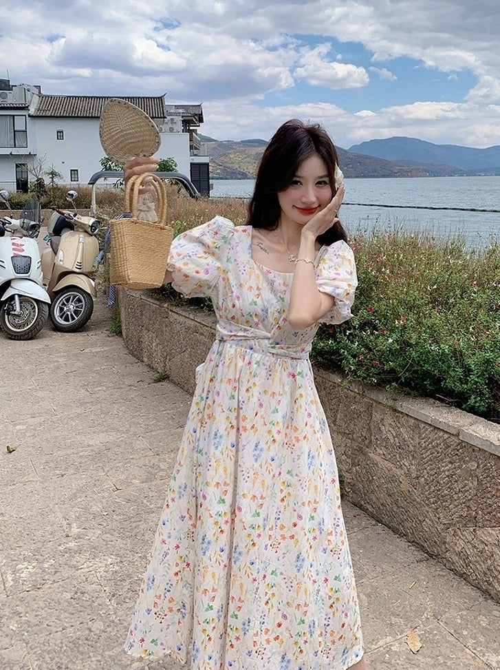 Floral Vacation Puff Sleeve Waist Slimming Dress