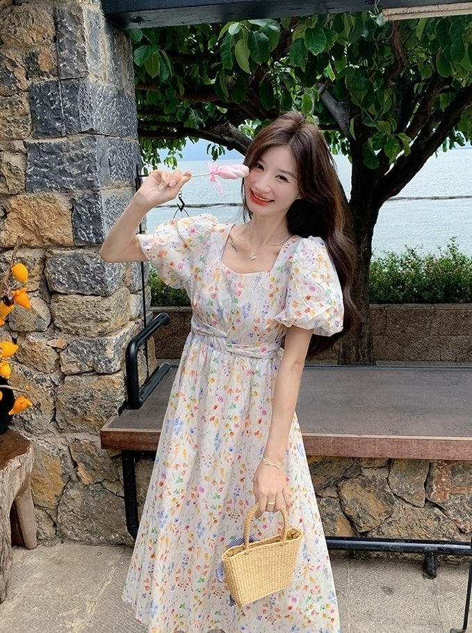 Floral Vacation Puff Sleeve Waist Slimming Dress