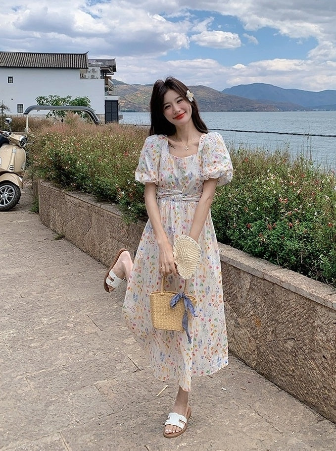 Floral Vacation Puff Sleeve Waist Slimming Dress