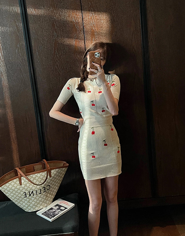 White Cherry Knitted Skirt